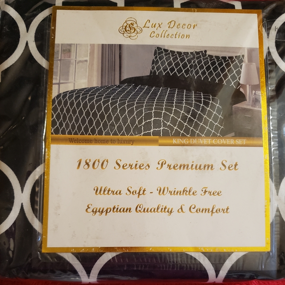 LUX DUVET 1800 PREMIUM KING SET $85